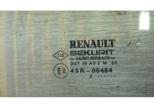 Скло переднє ліве Renault Kangoo, 2002р